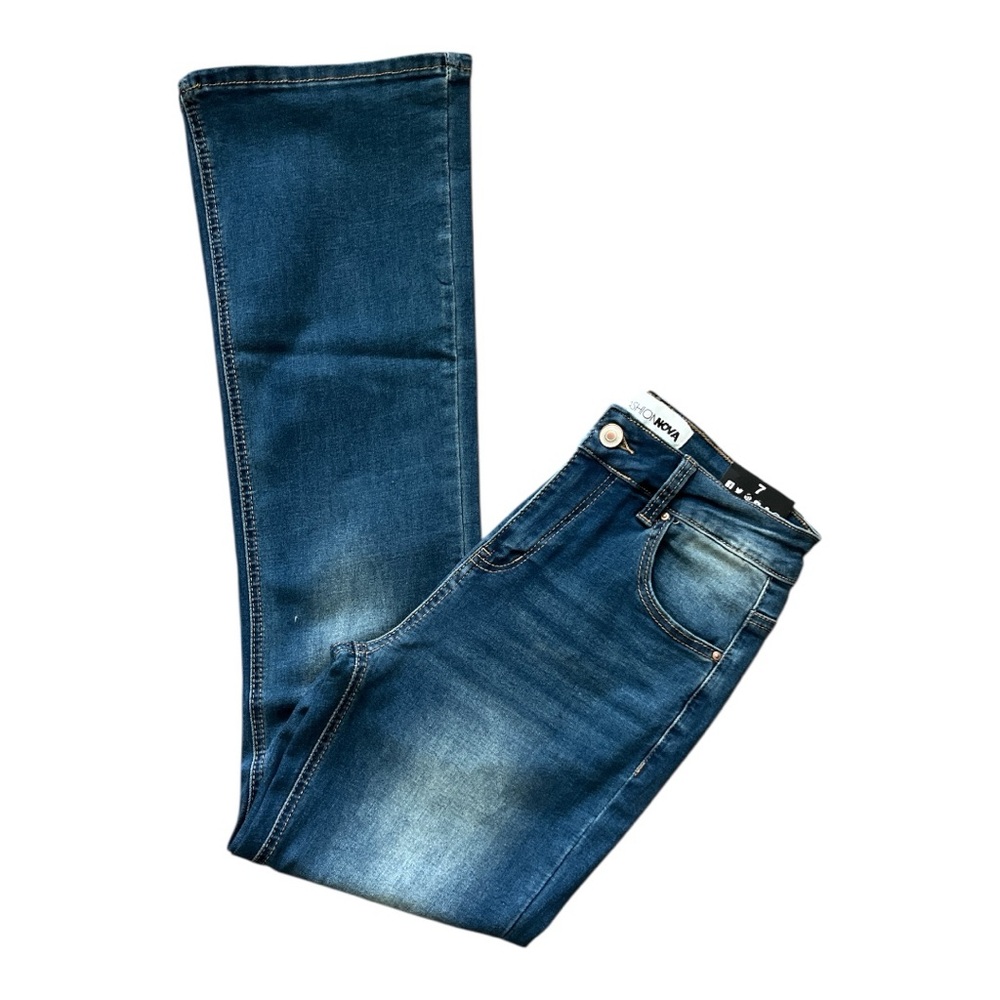 Fashion Nova Medium Wash Bootcut Jeans Size 7